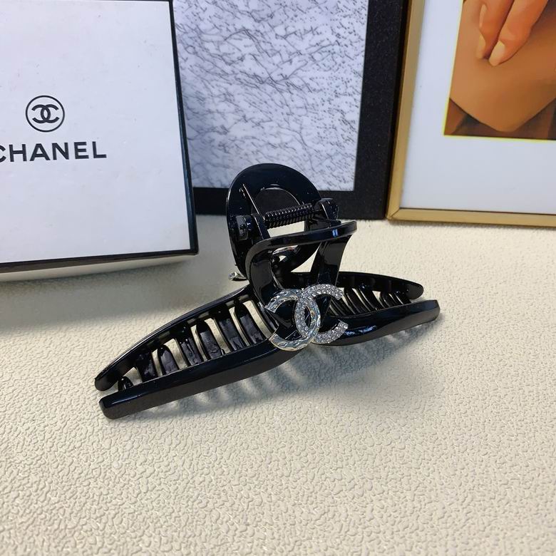 Chanel Hair Grab Clip  (3)